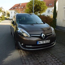 #22 2013 Renault Scenic